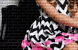 desalittogirlspinkbrick
